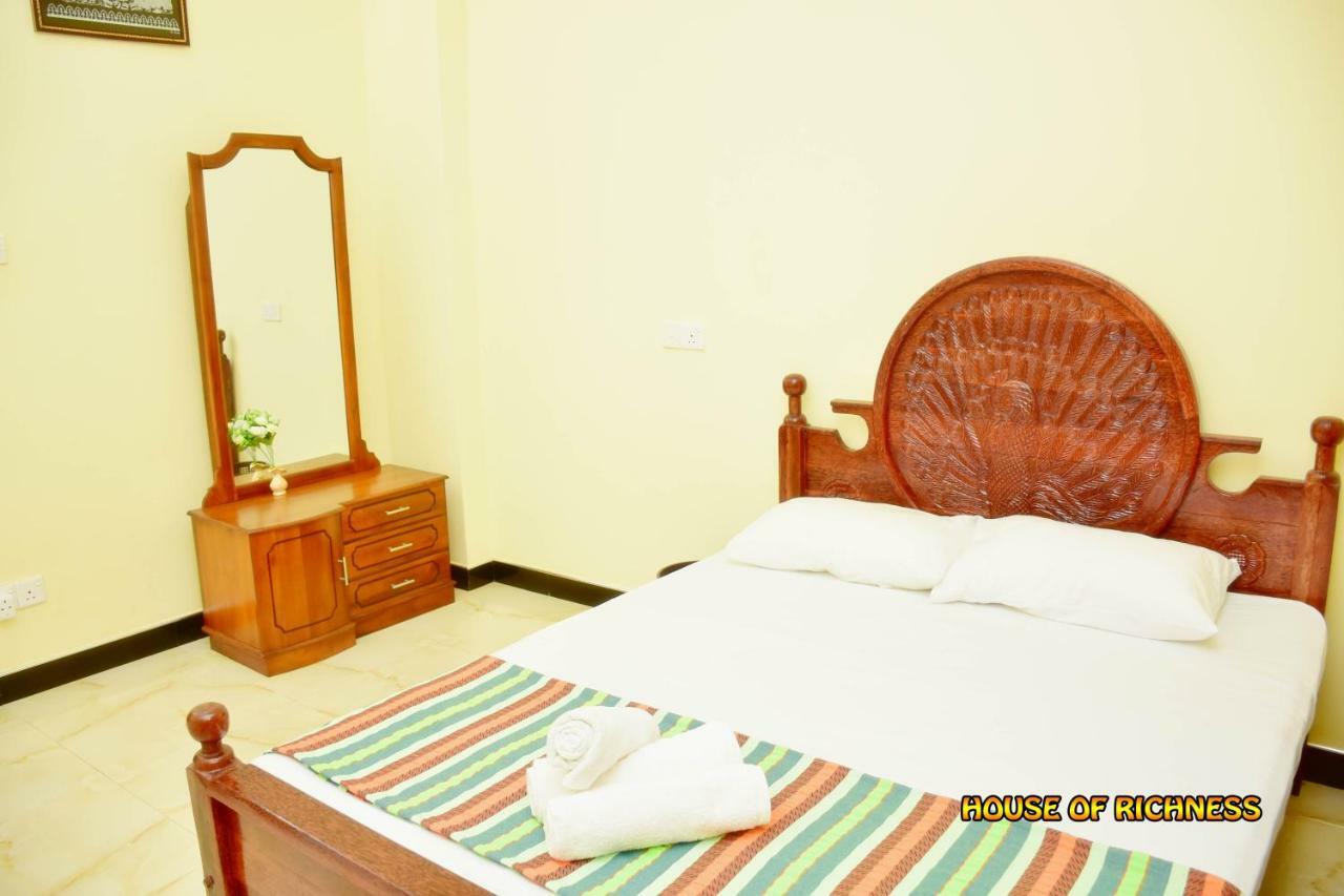 House Of Richness Hotel เนกอมโบ ภายนอก รูปภาพ