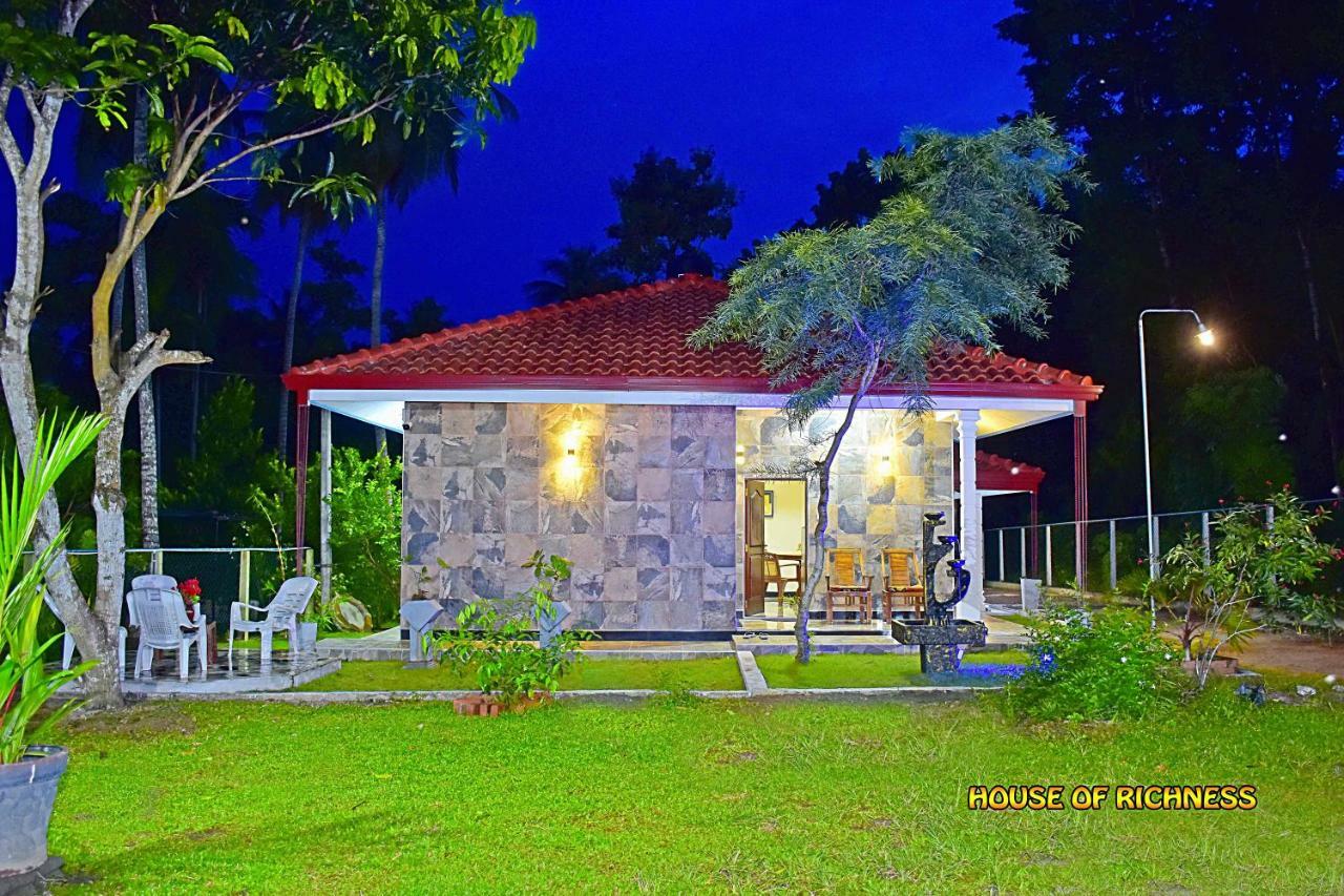 House Of Richness Hotel เนกอมโบ ภายนอก รูปภาพ