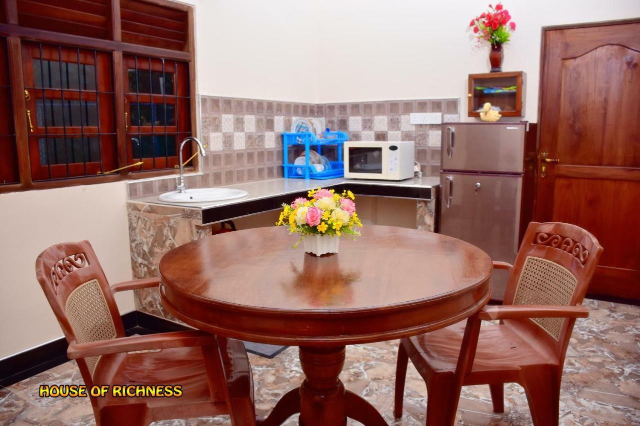 House Of Richness Hotel เนกอมโบ ภายนอก รูปภาพ